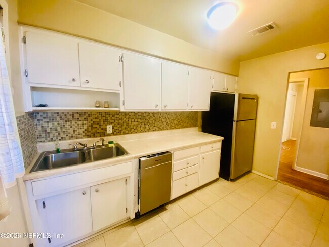 Foto del edificio - 8469 San Clemente Dr