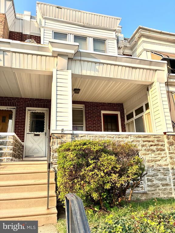 Foto principal - 1305 Dyre St
