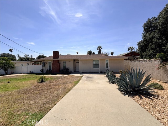 Foto del edificio - 1641 N Towne Ave
