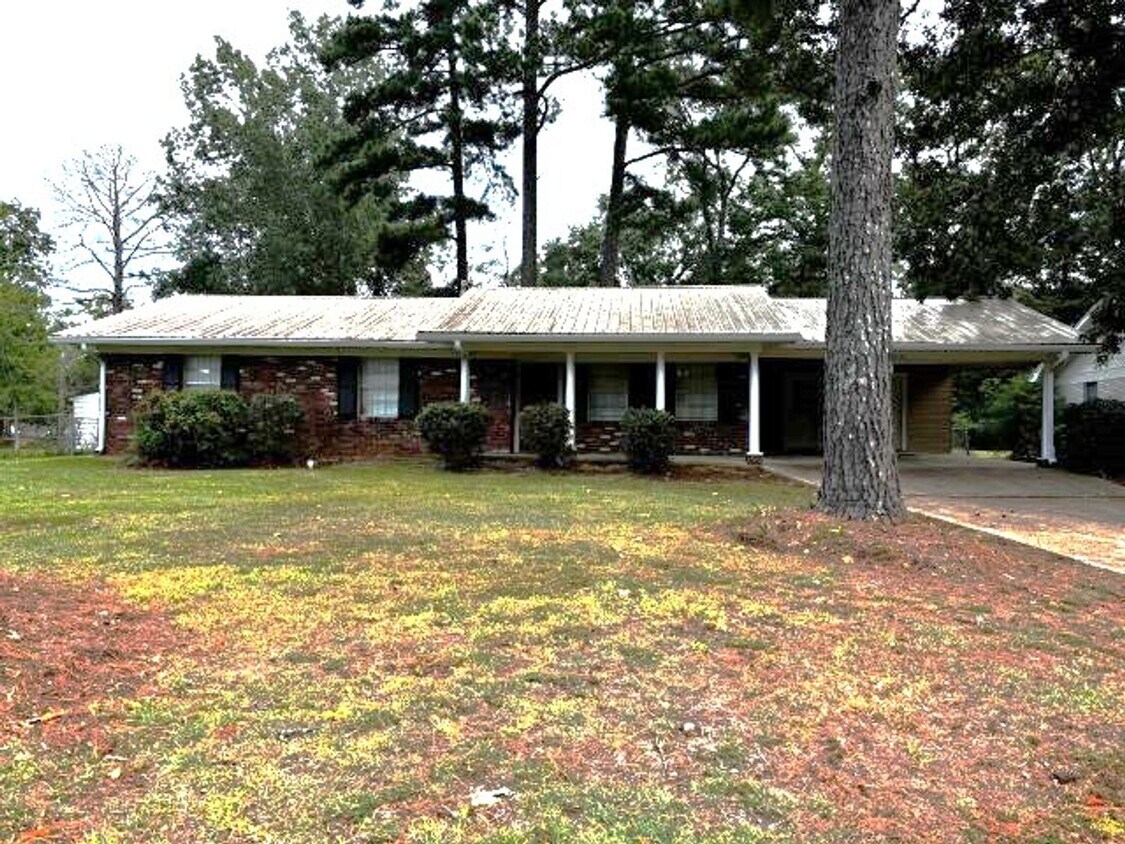 Primary Photo - 536 Sardis St