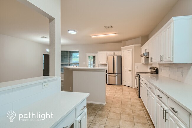 Building Photo - 7101 Crenshaw Dr