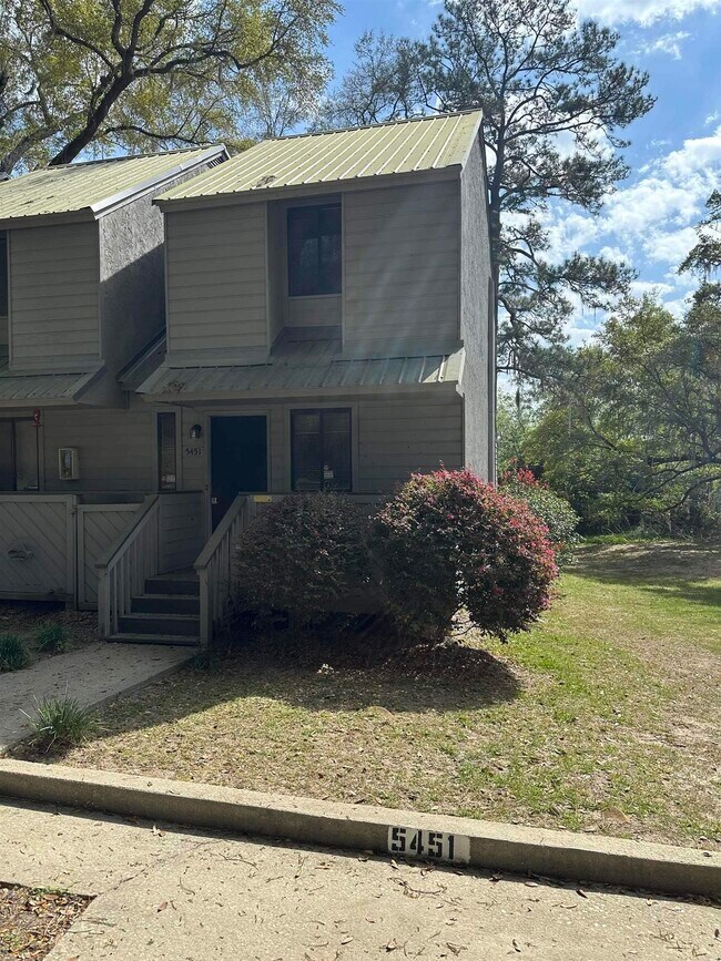 Foto del edificio - 5453 Sombra Del Lago Dr