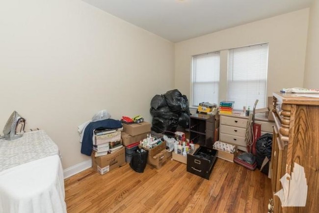 Building Photo - 2 bedroom in Chicago IL 60639