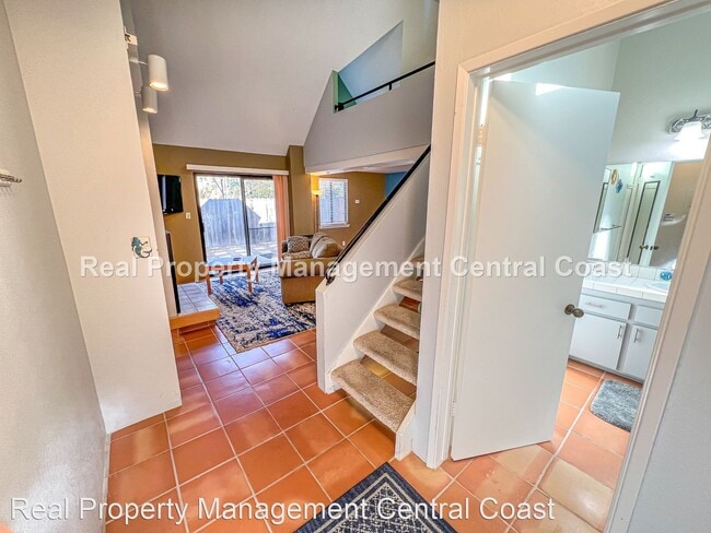 Building Photo - 1 br, 1 bath House - 411 E. Foothill Blvd. #2