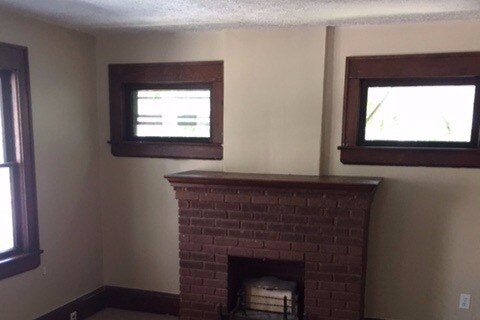 Building Photo - 41 Brighton Dr