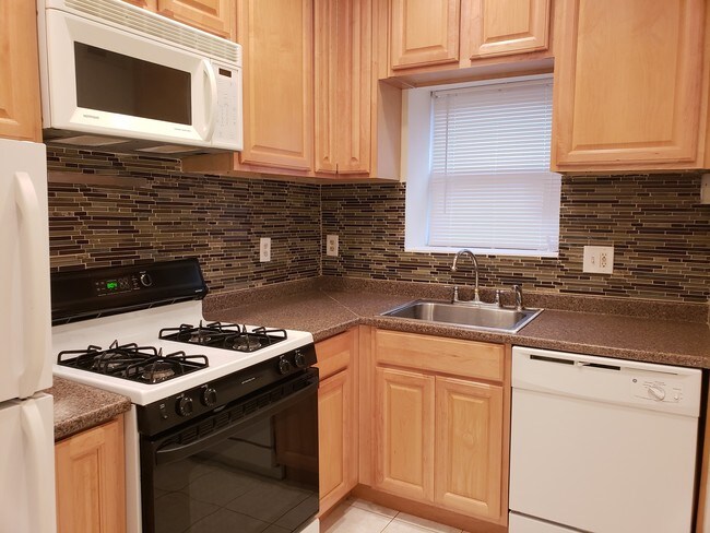 Foto del edificio - 1546 D St SE
