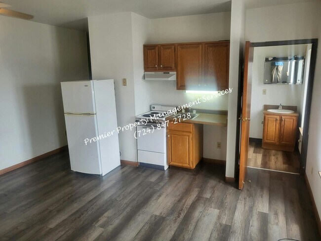 Foto del edificio - 518 W Cunningham St