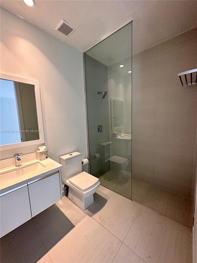 Foto del edificio - 6420 NW 104th Path