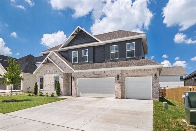 Building Photo - 490 Apollo Dr