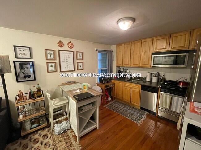 Foto del edificio - 315 W 4th St