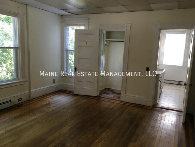 Building Photo - 36 Third St Apt.-2