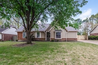 Building Photo - 6755 Cleary Dr