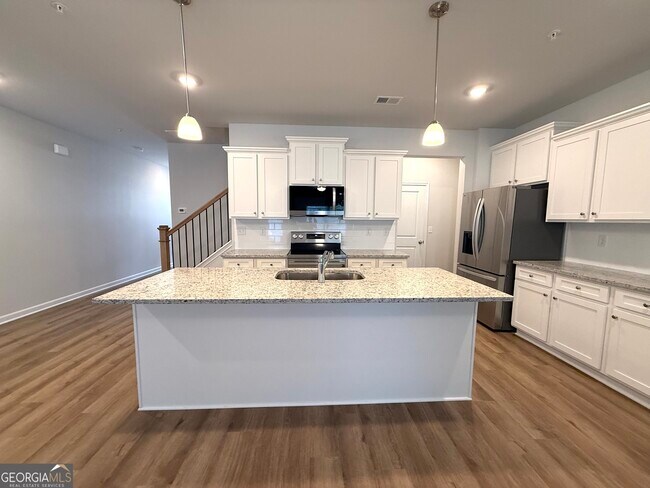 Foto del edificio - 401 Lanier Cir