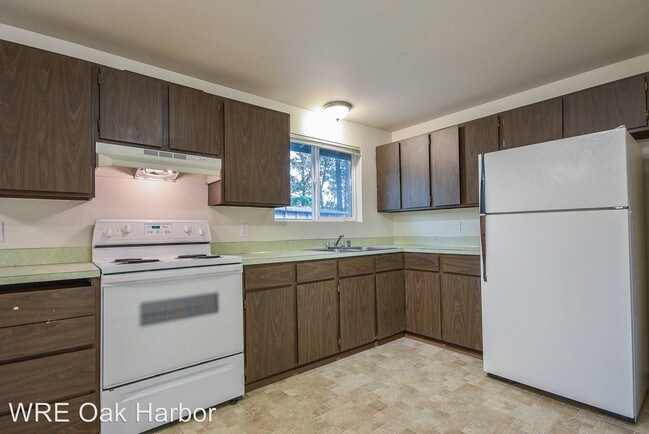 Building Photo - 3 br, 1 bath House - 1034 Ridgeway Drive
