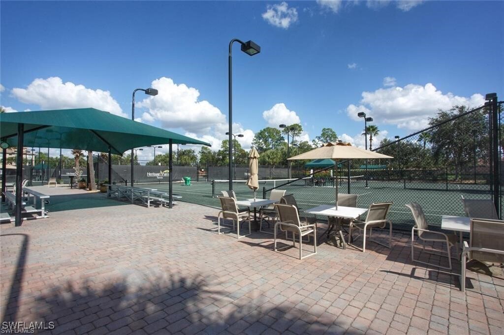 Foto del edificio - 10420 Wine Palm Rd