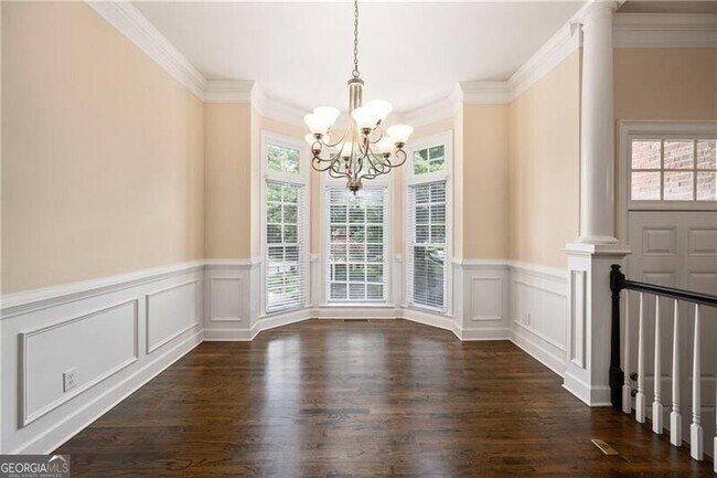 Foto del edificio - 1434 Wembley Ct NE