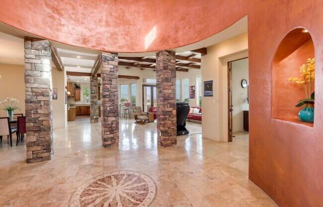 Foto del edificio - 3022 Lookout Ridge Dr