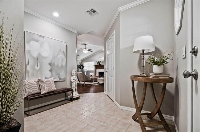 Building Photo - 18 S Prairie Dunes Dr