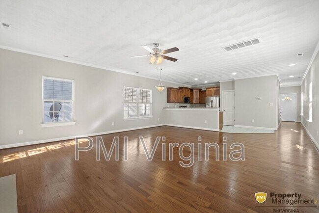 Foto del edificio - 1308 Lucas Ave