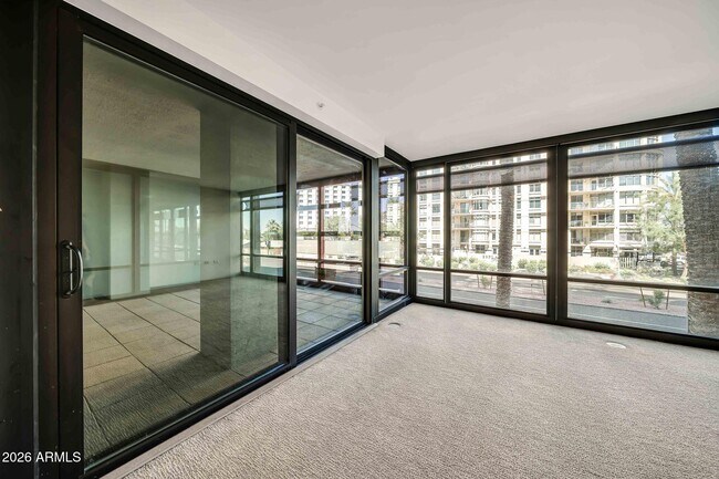 Foto del edificio - 4808 N 24th St