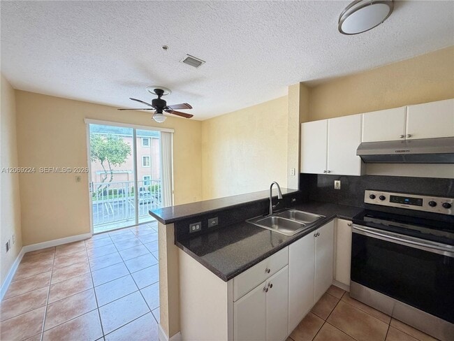 Building Photo - 7250 NW 177th St