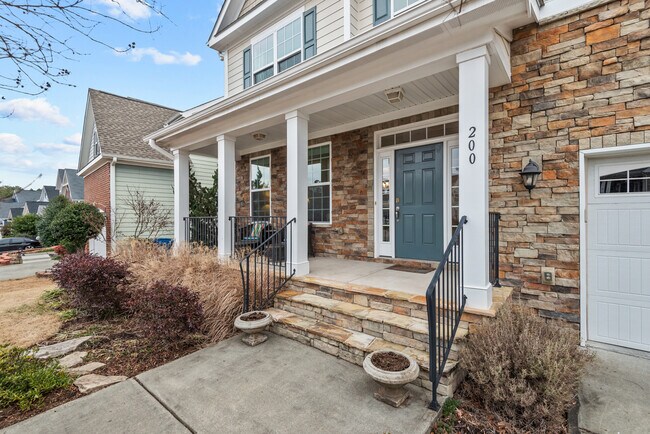 Building Photo - 200 Callandale Ln