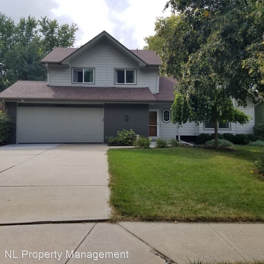Primary Photo - 3 br, 4 bath House - 15045 Patterson Cir