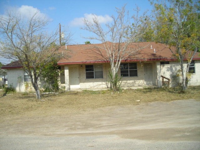 Building Photo - 401 Vela Jackson Ave