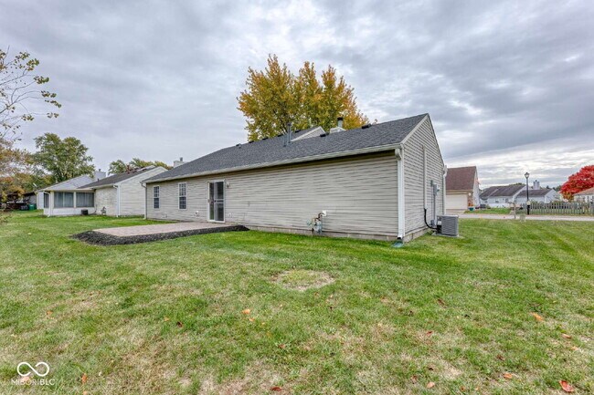 Foto del edificio - 8520 Lincoln Ct