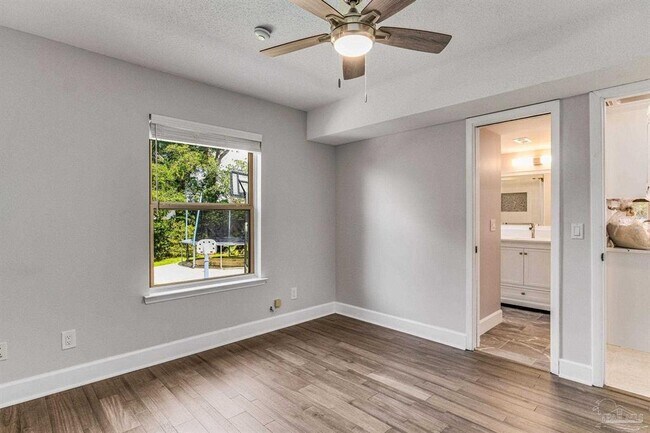 Building Photo - 2142 Windermere Cir