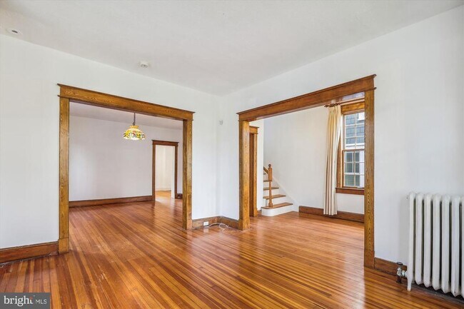 Building Photo - 4114 Fessenden St NW
