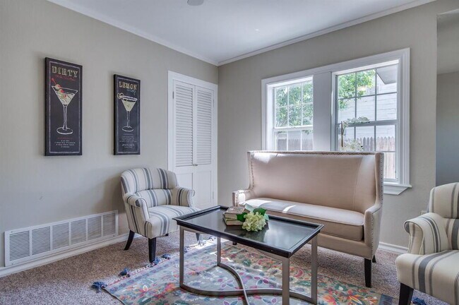 Foto del edificio - Move in specials available!