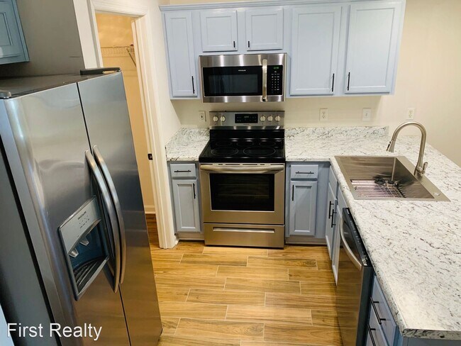 Building Photo - 3 br, 3 bath House - 324 N. Ross Street, U...