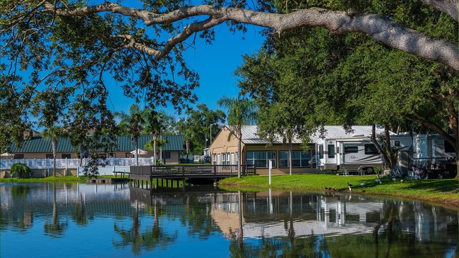 Foto del edificio - Lakeland RV Resort