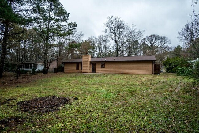 Building Photo - 2563 Valley Hill Dr