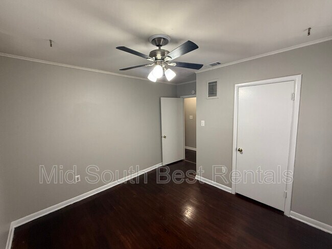 Foto del edificio - 1630 Mt Moriah Rd