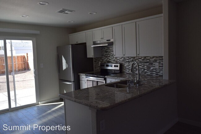 Building Photo - 3 br, 2 bath House - 1416 Manzanita Way