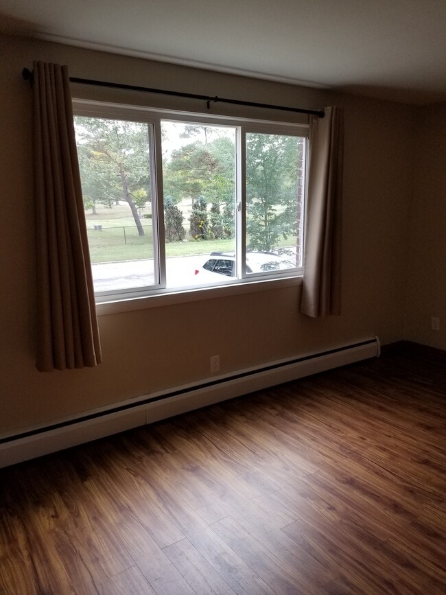 Living Room - 52 Mallory Rd