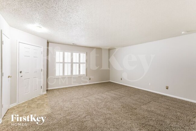 Foto del edificio - 3257 Blue Ash Ln