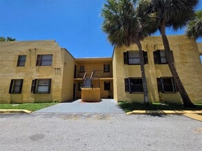 Building Photo - 536 NW 114th Ave