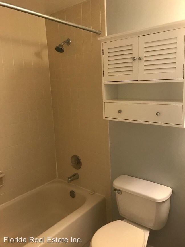 Foto del edificio - 7335 Monterey Blvd