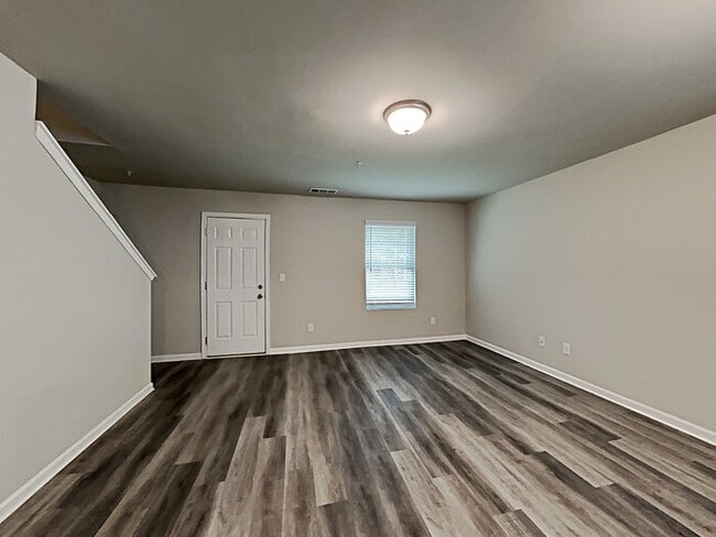 Building Photo - 1054 Wedgewood Ct NE
