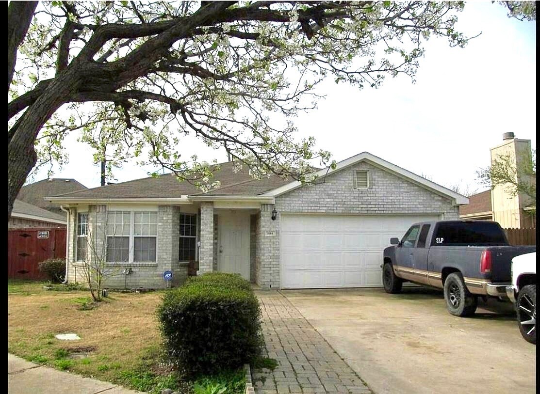 Foto principal - 104 Tarango Ln