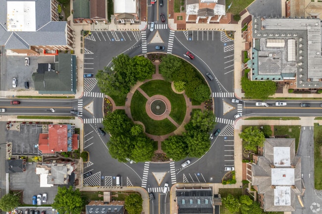 A bird's-eye view of Georgetown Circle in the center of town.