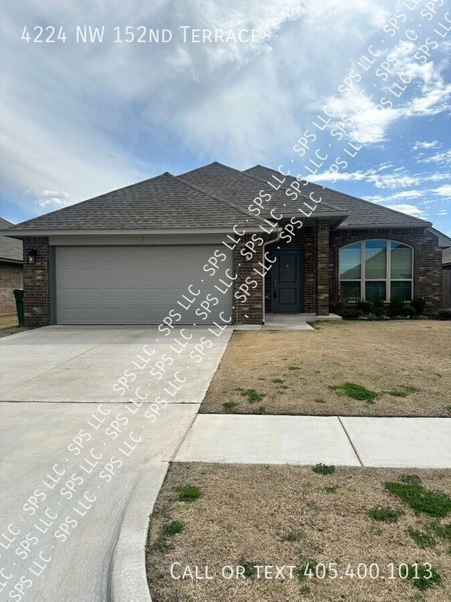 Building Photo - 4224 NW 152nd Terrace