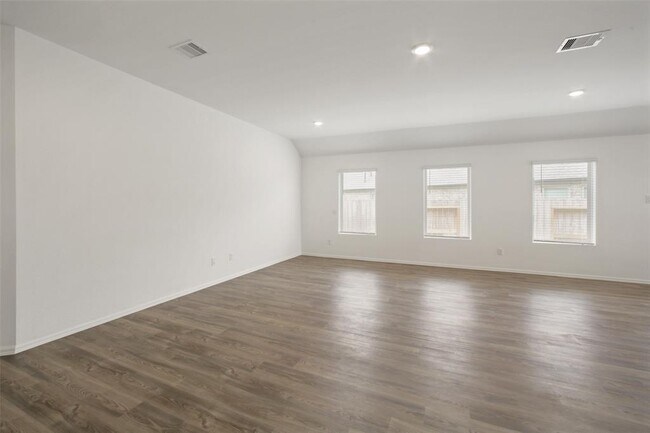 Building Photo - 5122 Winslow Grv Dr