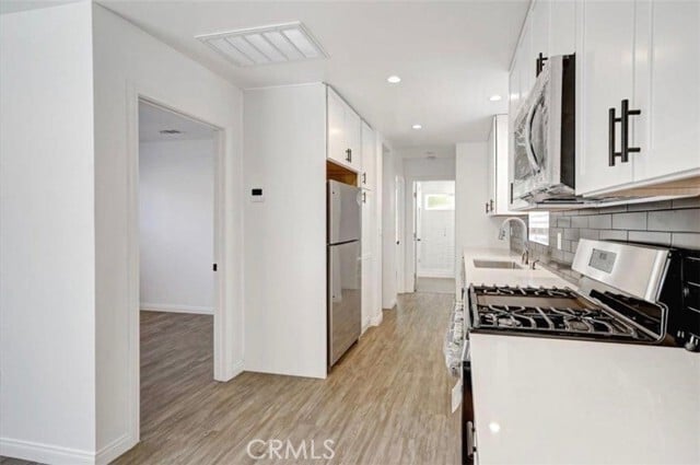 Foto del edificio - 6219 Glide Ave