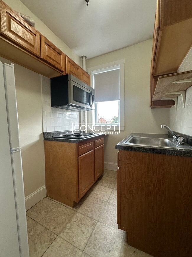 Building Photo - 1191 Boylston St