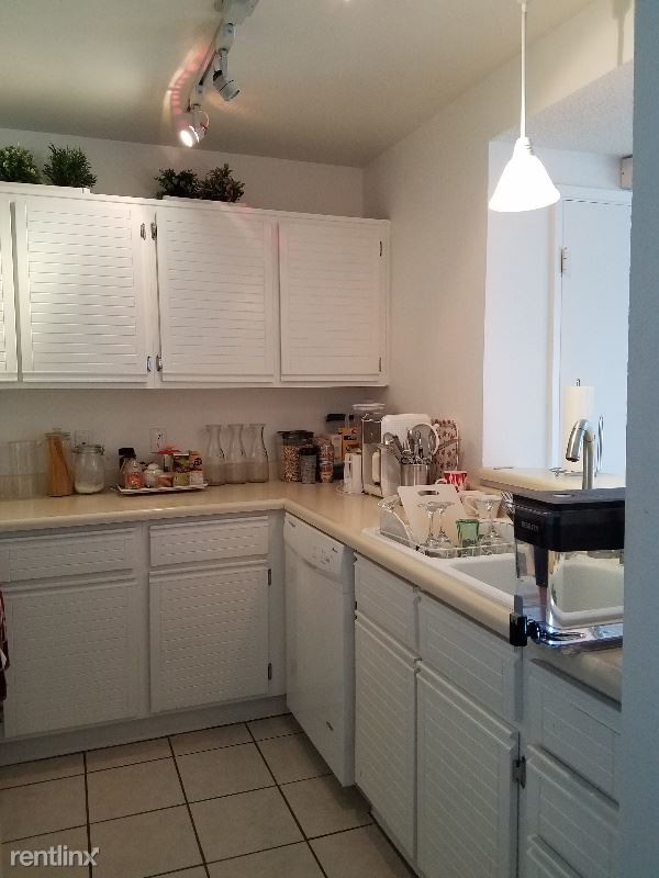 Building Photo - 2 br, 2 bath Condo - 2434 Village Green