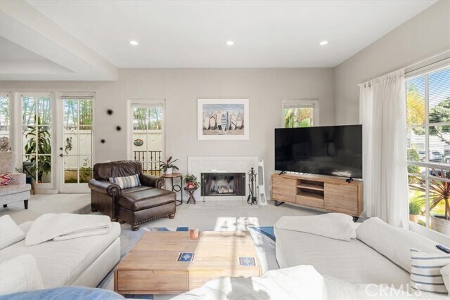 Foto del edificio - 723 S Broadway